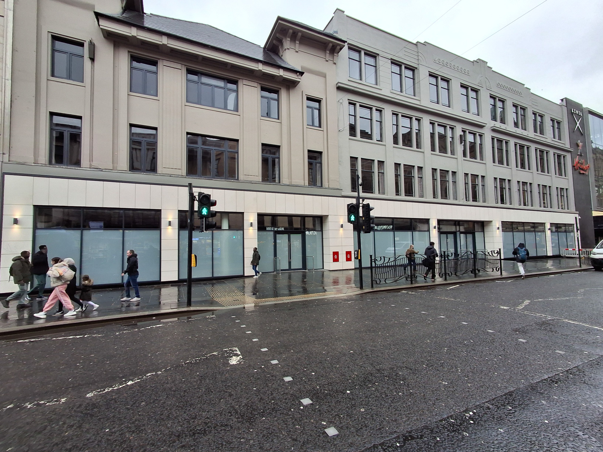 St Enoch Centre UNIQLO